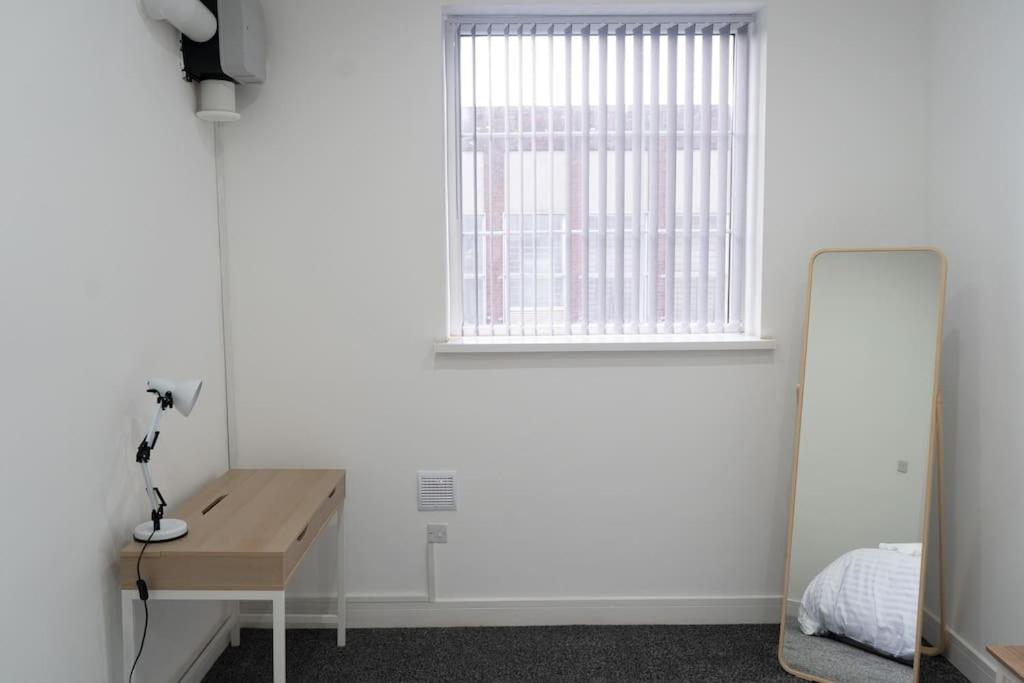 Stylish 1 Bed Apartment In Newly Refurbished Building W/ Parking & Wi-Fi Birmingham Exterior foto