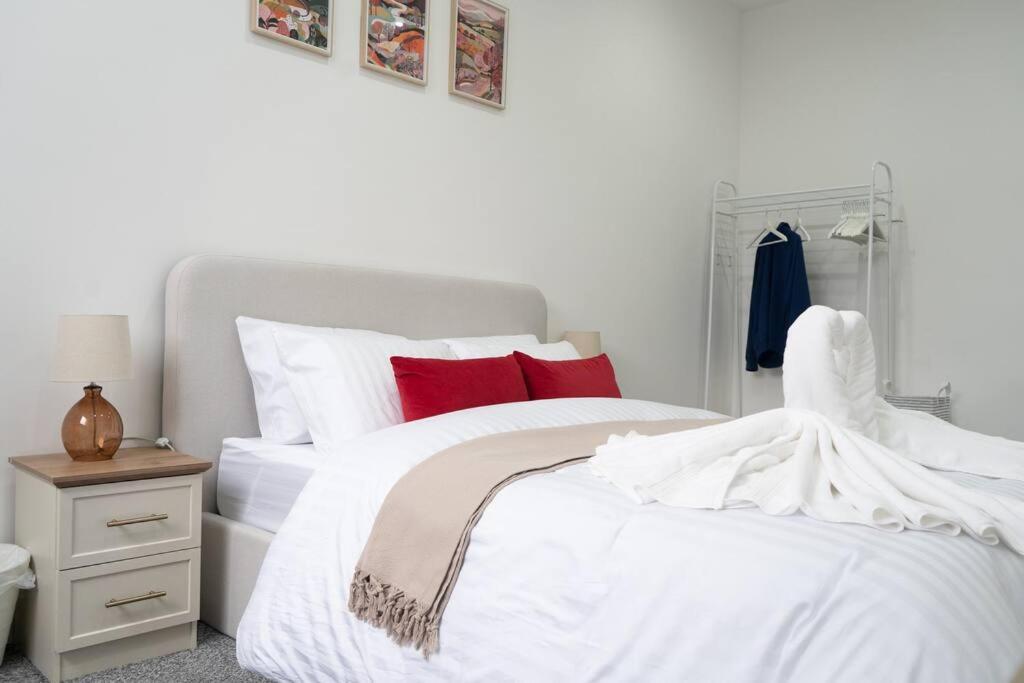 Stylish 1 Bed Apartment In Newly Refurbished Building W/ Parking & Wi-Fi Birmingham Exterior foto